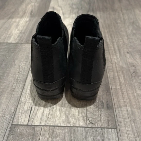 Dansko Black Oiled Leather Frankie Boot. Size 39 - Picture 3 of 9